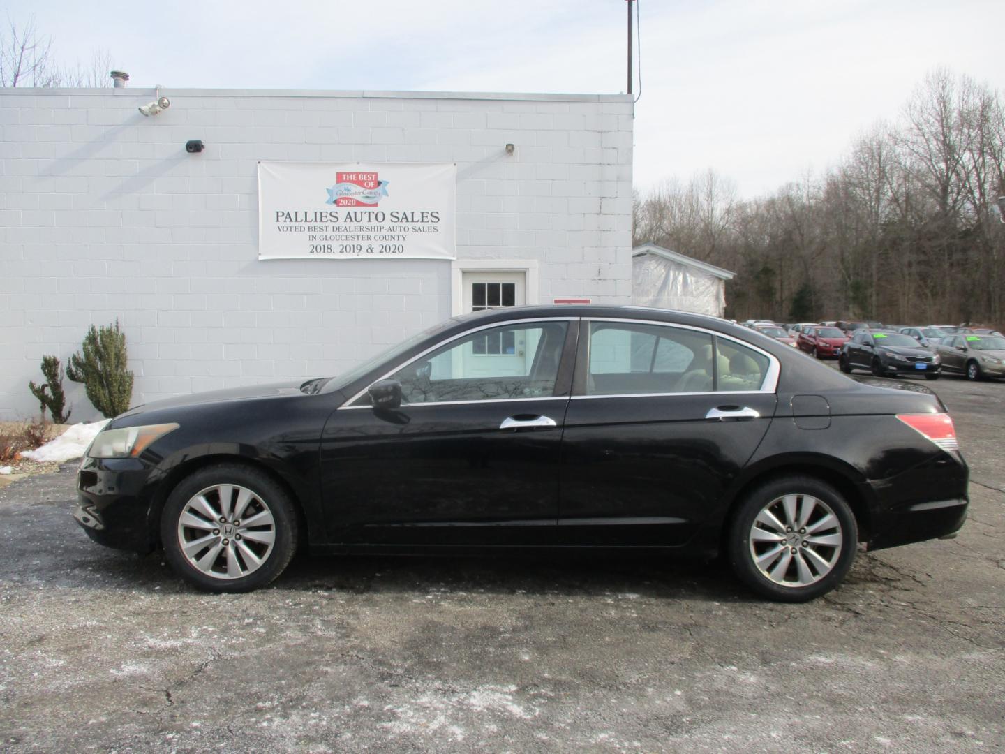 2011 BLACK Honda Accord EX V-6 SEDAN AT (1HGCP3F74BA) with an 3.5L V6 SOHC 24V engine, AUTOMATIC transmission, located at 540a Delsea Drive, Sewell, NJ, 08080, (856) 589-6888, 39.752560, -75.111206 - Photo#2